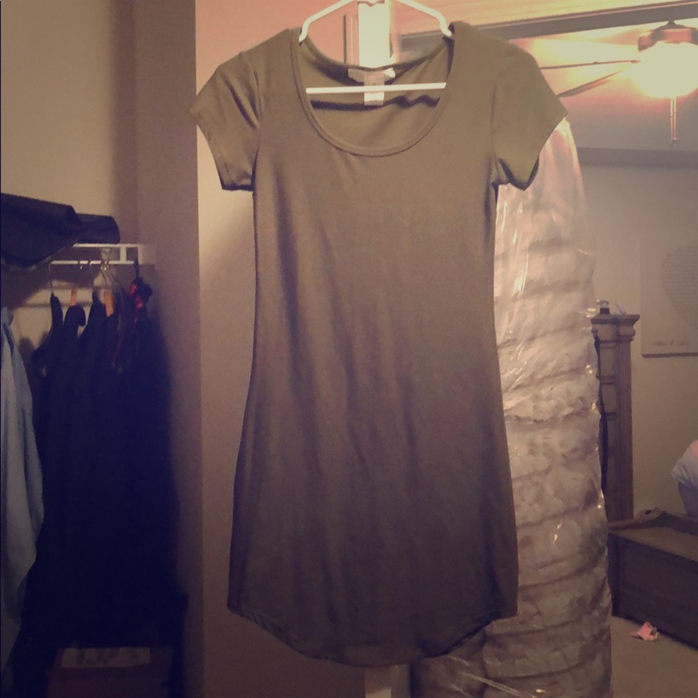 Planet gold dress